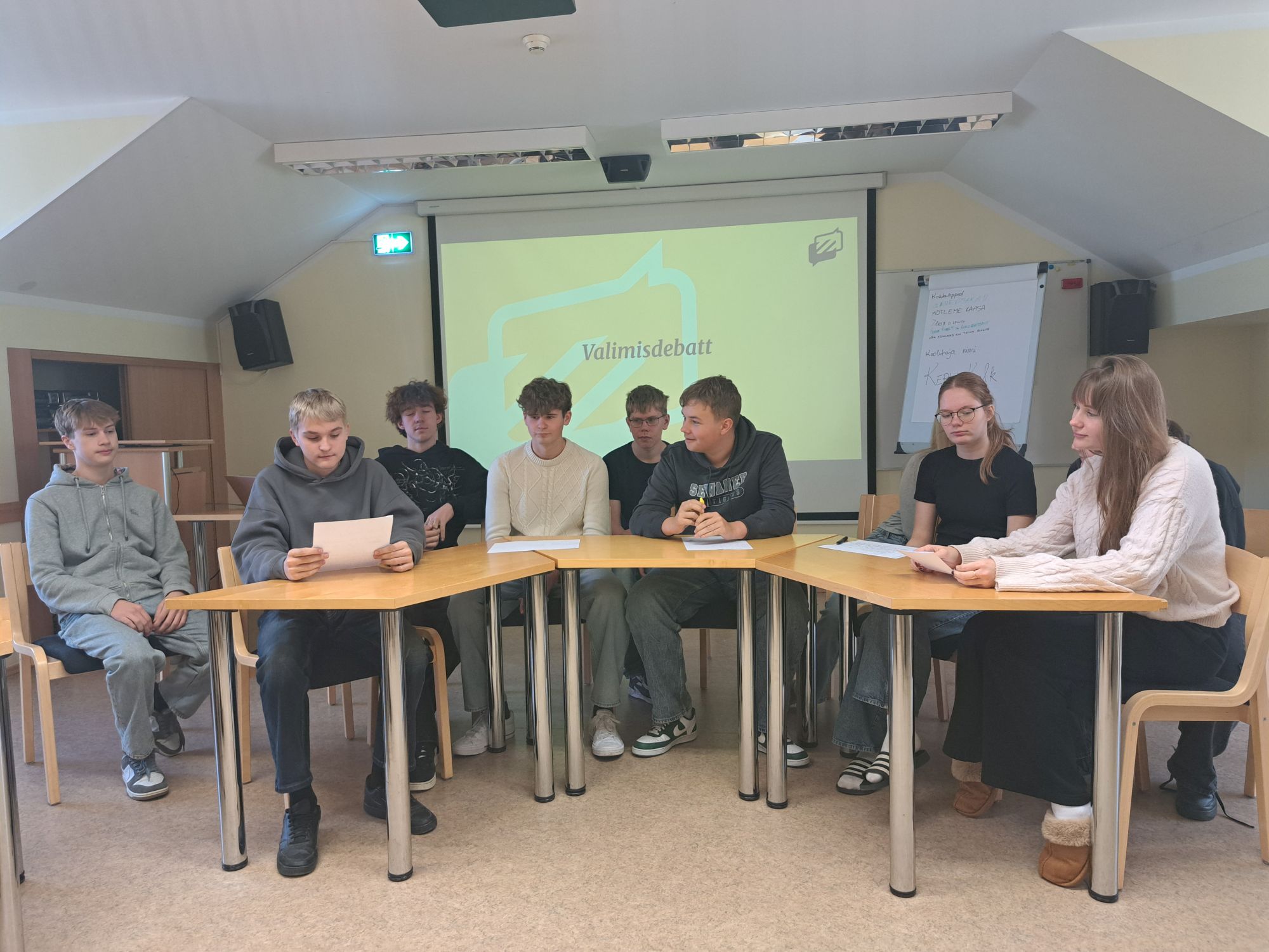 9.c kehastus rollimängus kohaliku omavalitsuse kandidaatideks / Kaisa Sau