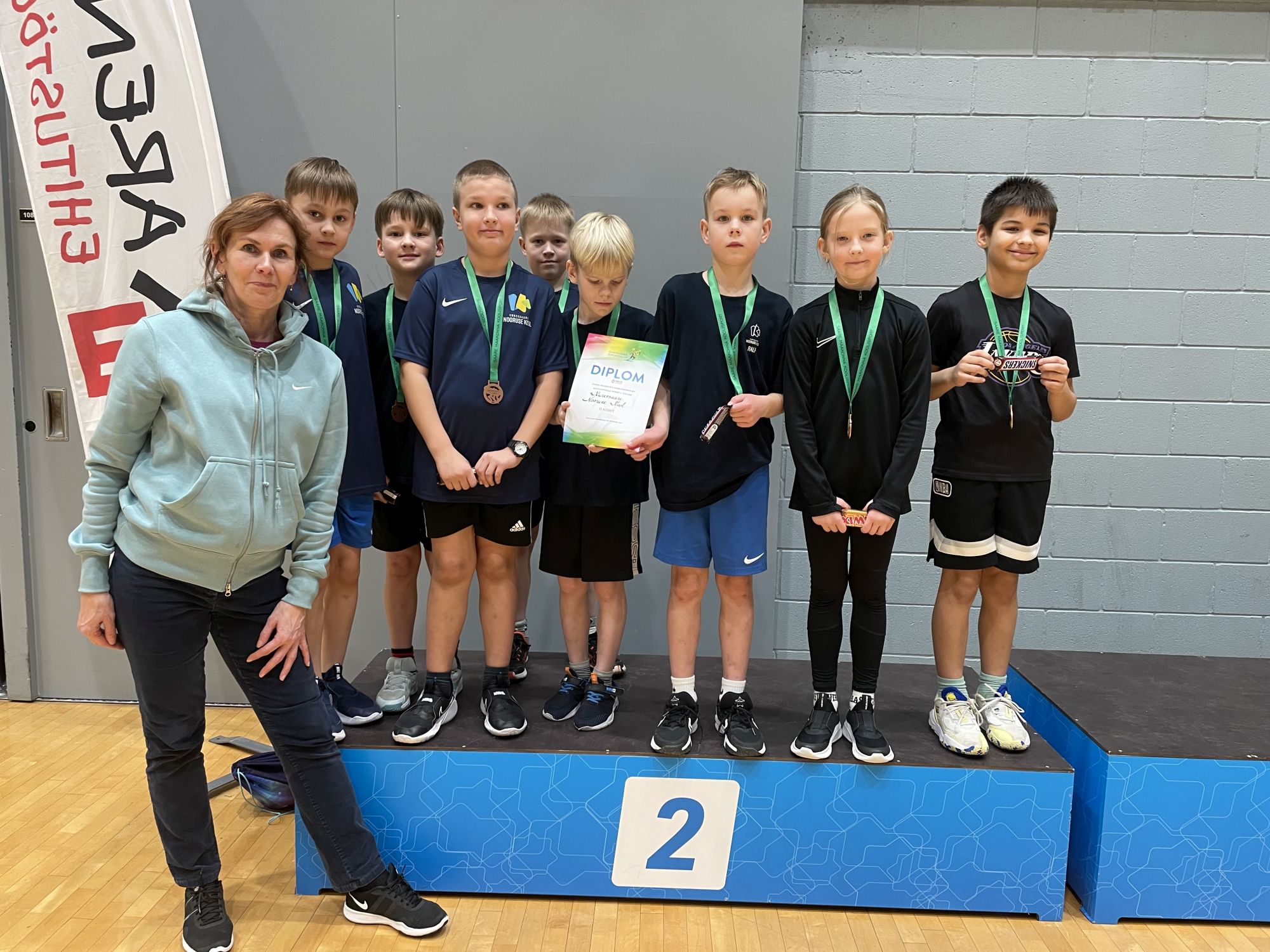 Hõbemedali võitnud poiste rahvastepallivõistkond / erakogu Hõbemedali võitnud poiste rahvastepallivõistkond / erakogu