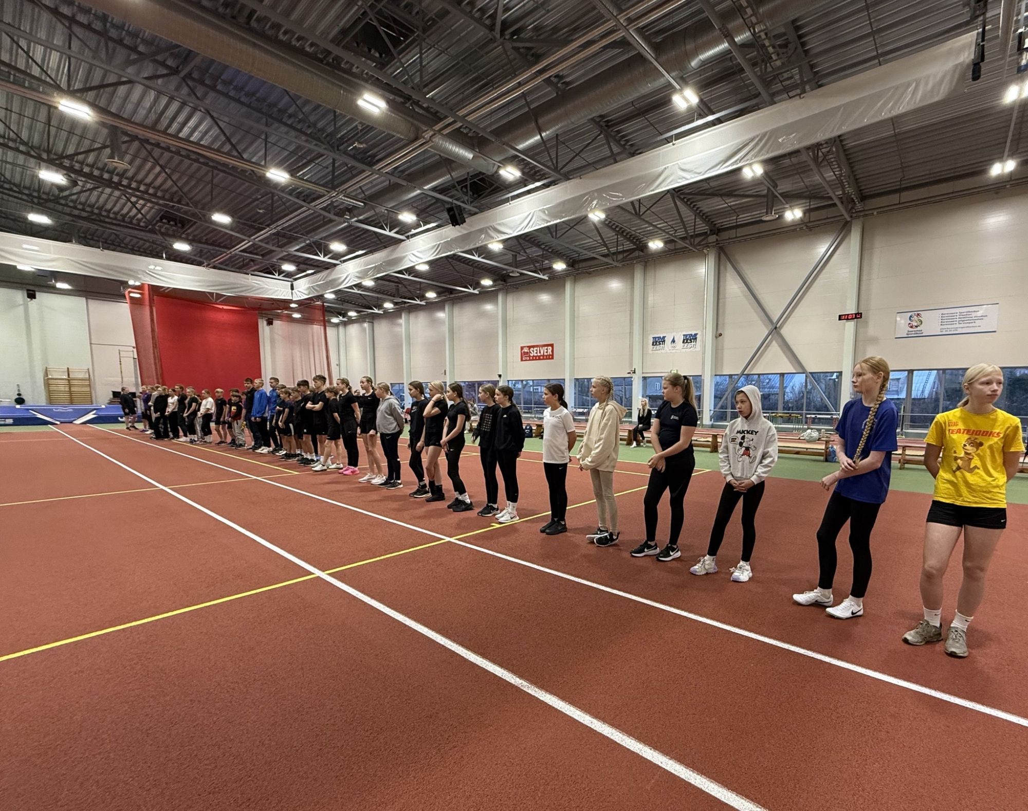 Maakonna koolinoorte sisekergejõustiku meistrivõistlused / Saaremaa Spordiliit