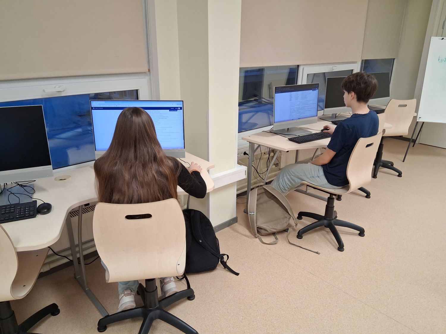 Olümpiaaditööd tehti taas arvutis / Eve Tuisk Olümpiaaditööd tehti taas arvutis / Eve Tuisk