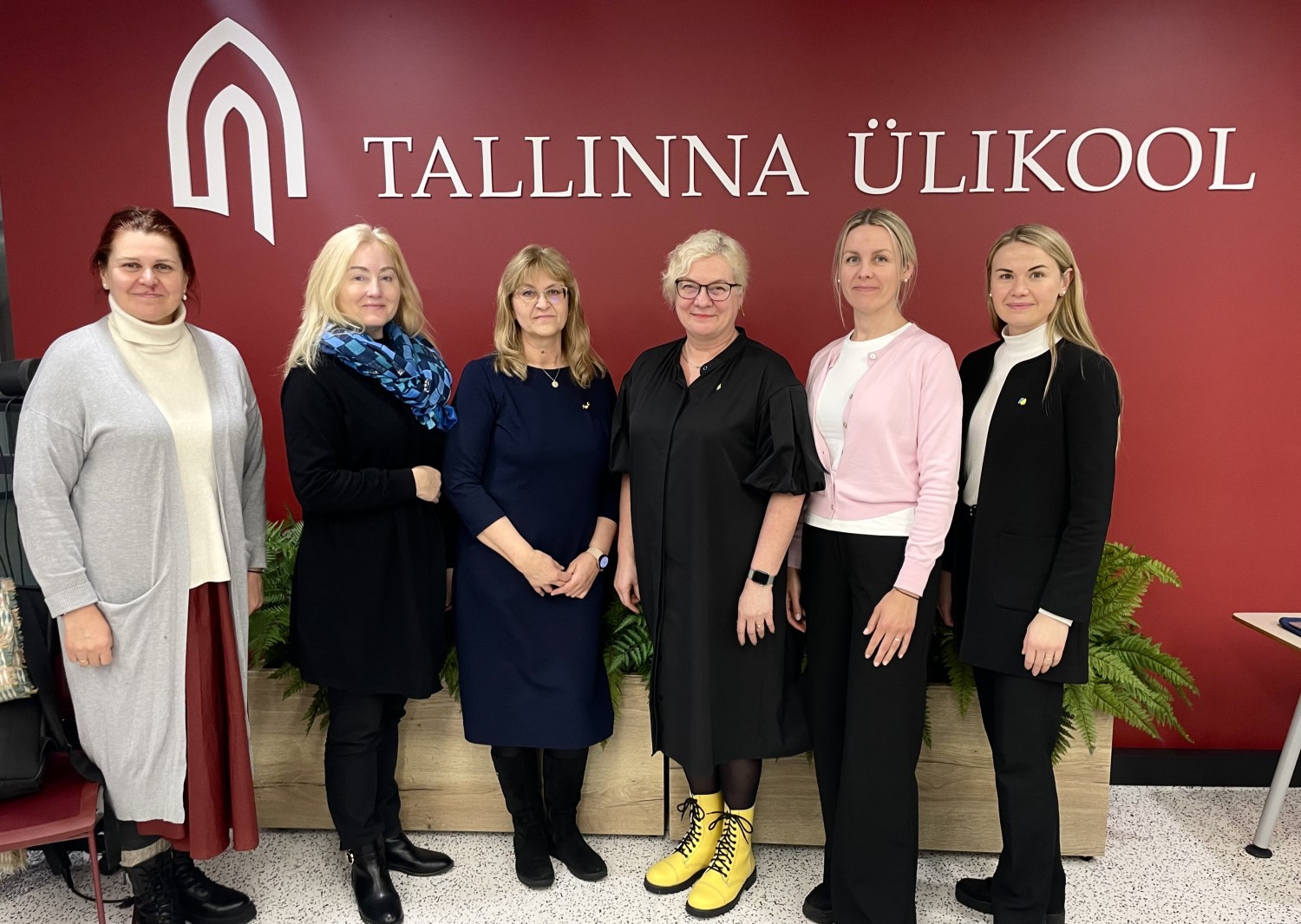 Programmi esimesel kohtumisel Tallinna Ülikoolis. Pildilt puuduvad meeskonnaliimed Eve Tuisk ja Malle Tiitson / Lelet Aavik-Part Programmi esimesel kohtumisel Tallinna Ülikoolis. Pildilt puuduvad meeskonnaliimed Eve Tuisk ja Malle Tiitson / Lelet Aavik-Part