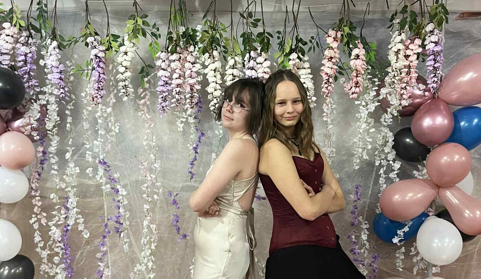 19. veebruaril toimus üheksandike talveball / erakogu 19. veebruaril toimus üheksandike talveball / erakogu