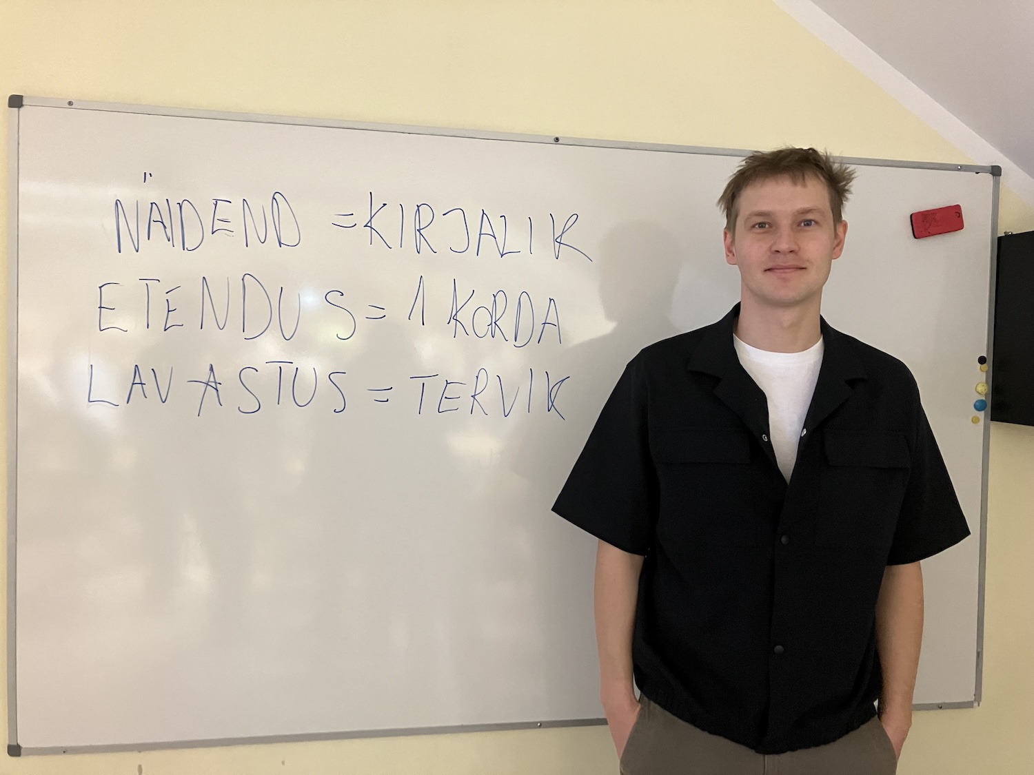 Mihkel Vendel tutvustas 7. klassidele teatrimaailma / Ülle Räim