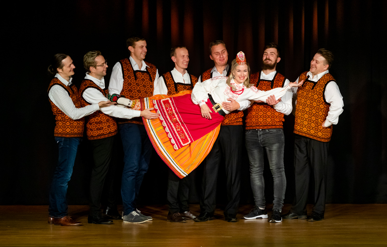 Inge Jalaka nimeline stipendium Kuressaare Nooruse kooli 9. klassi lõpetajatele / Gert Lutter