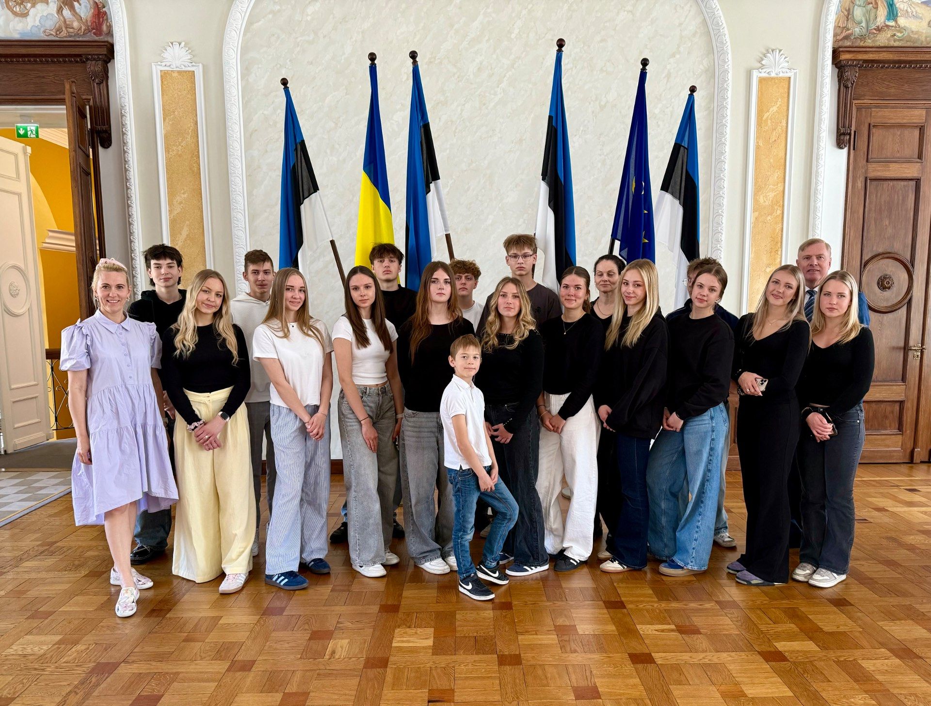 9.a külastamas Riigikogu ja Stenbocki maja / Kristi Sillart