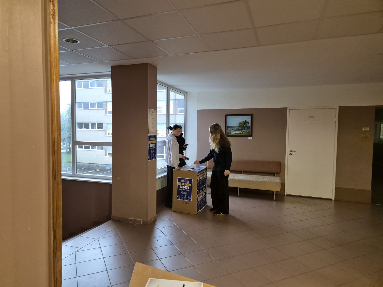Nooruse kooli õpilasesinduse valimised / Kristin Lauri