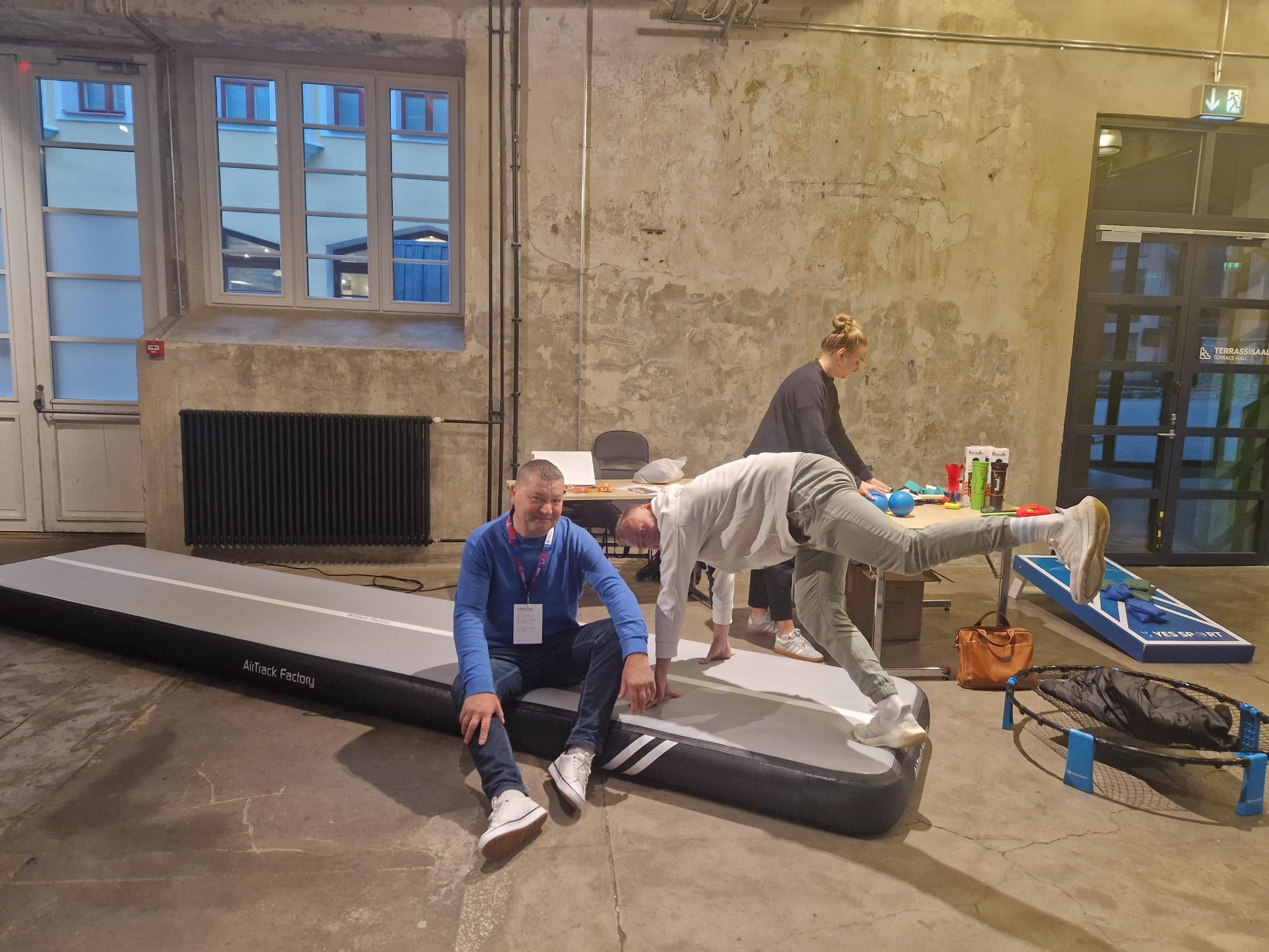 Gabriel Sepp täispuhutud trennisaalimatil. / Kristel Paju Gabriel Sepp täispuhutud trennisaalimatil. / Kristel Paju