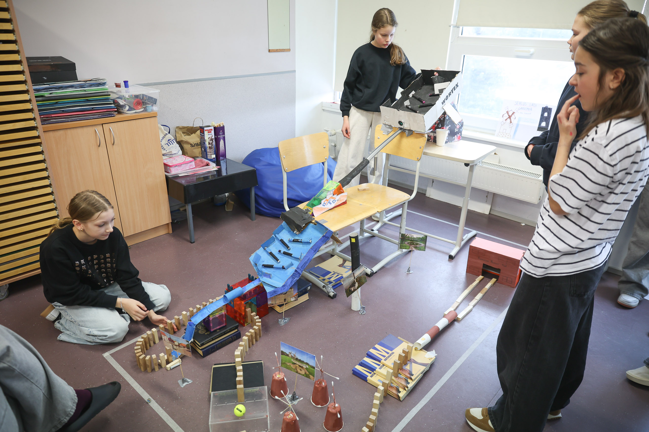 Goldbergi ahelreaktsioon / Gert Lutter