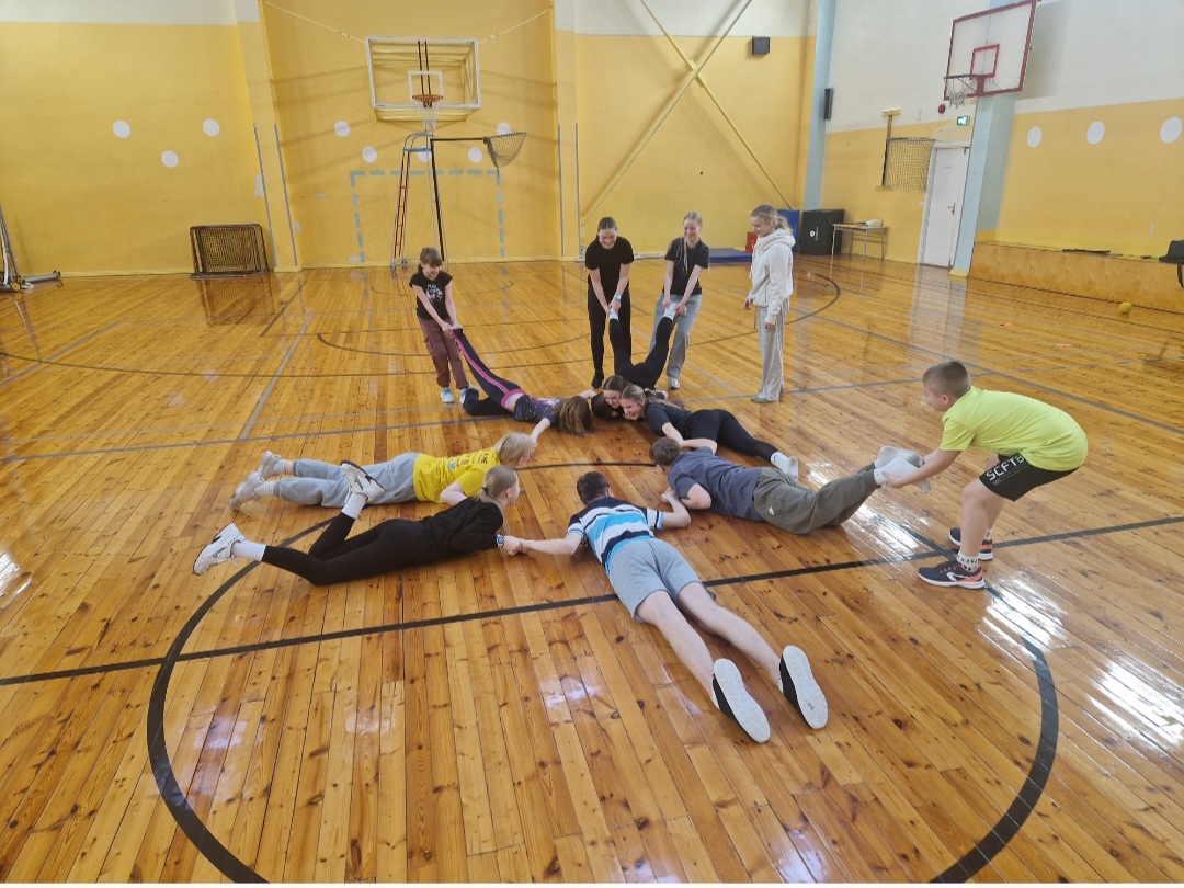 Liikumismäng "Porgandid" / Kristel Paju