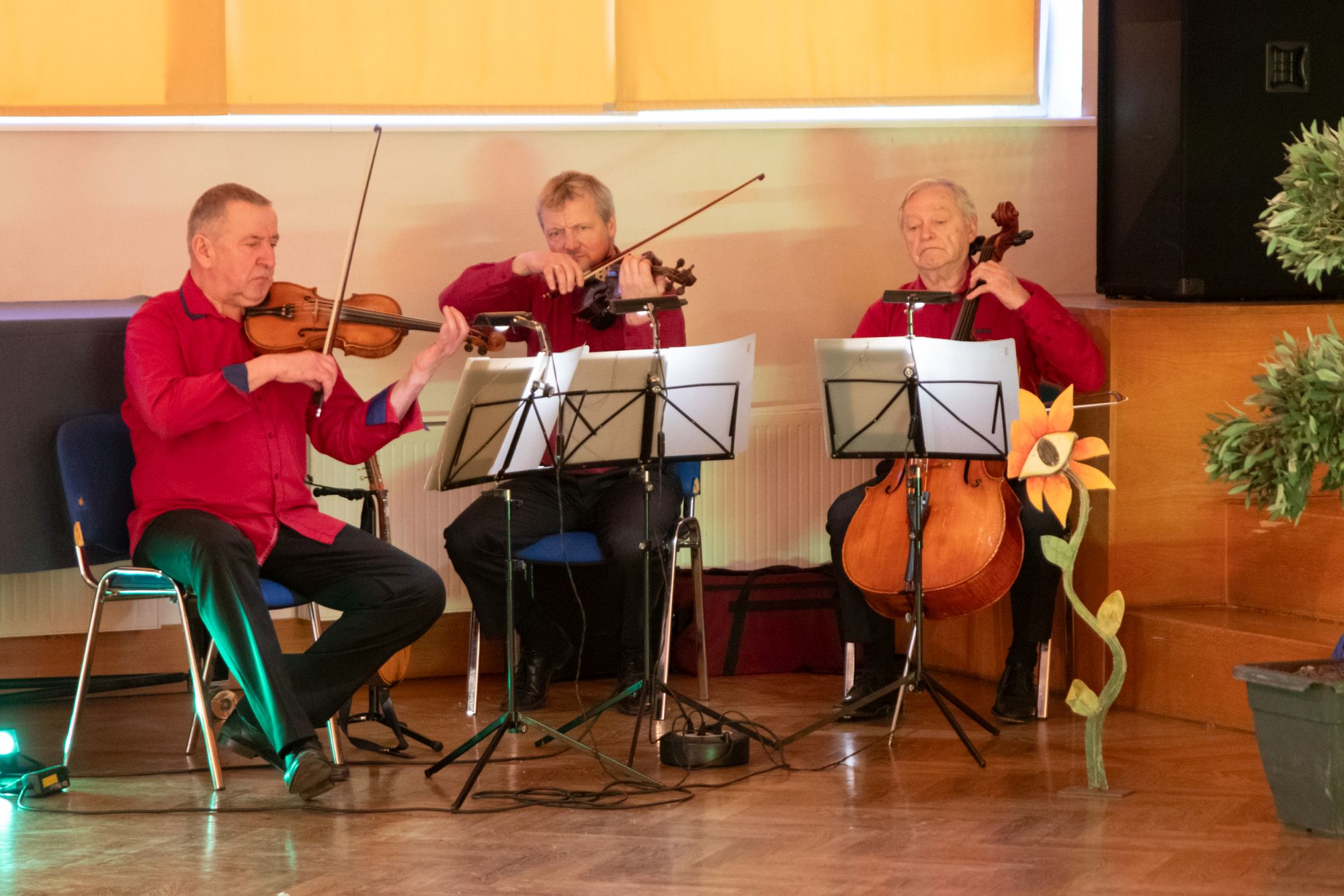 „Punamütsike ja seitse pöialpoissi“ / Renat Ränk „Punamütsike ja seitse pöialpoissi“ / Renat Ränk